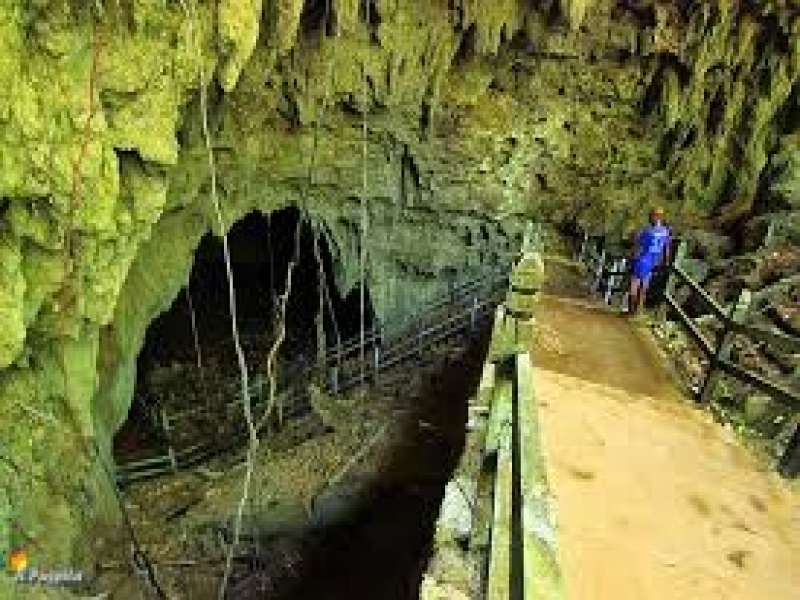 Wisata Gua Jepang Kabupaten BIak NUmfor 