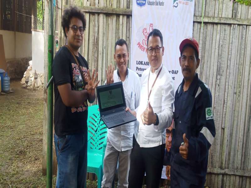 PROSES PERBANTUAN PERIJINAN PADA PELAKU USAHA TERNAK AYAM PETELUR BERSAMA DINAS TERKAIT 