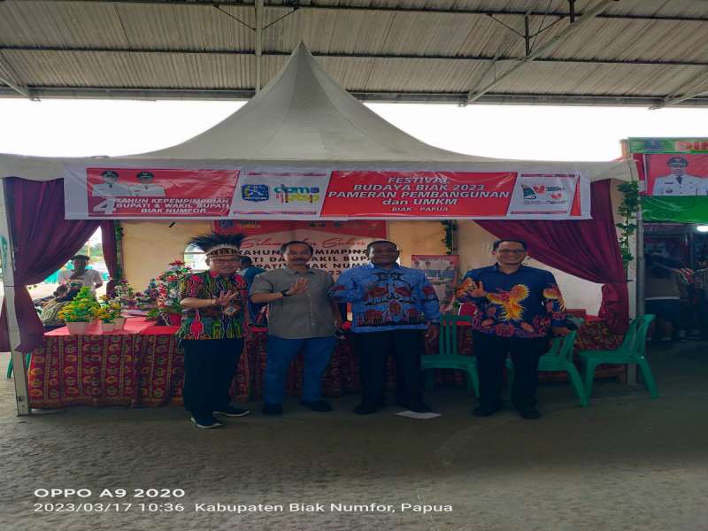 KUNJUNGAN KAKANWIL ATR BPN DI STAND DPMPTSP BIAK